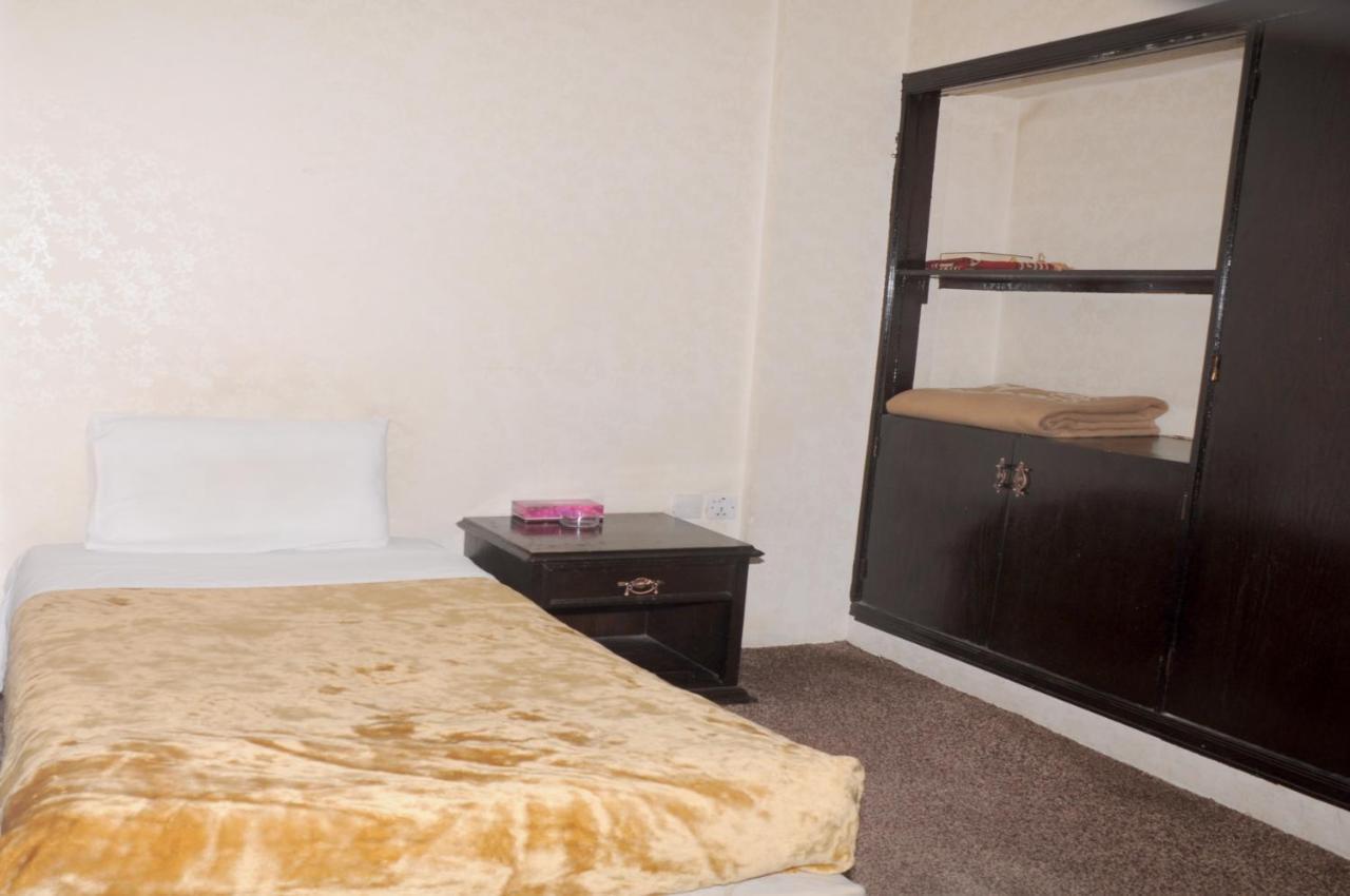 Asia Hotel Rijád Kültér fotó